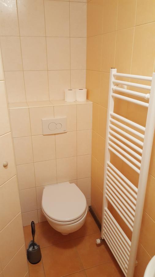 Pod Kaštany Pensjonat *